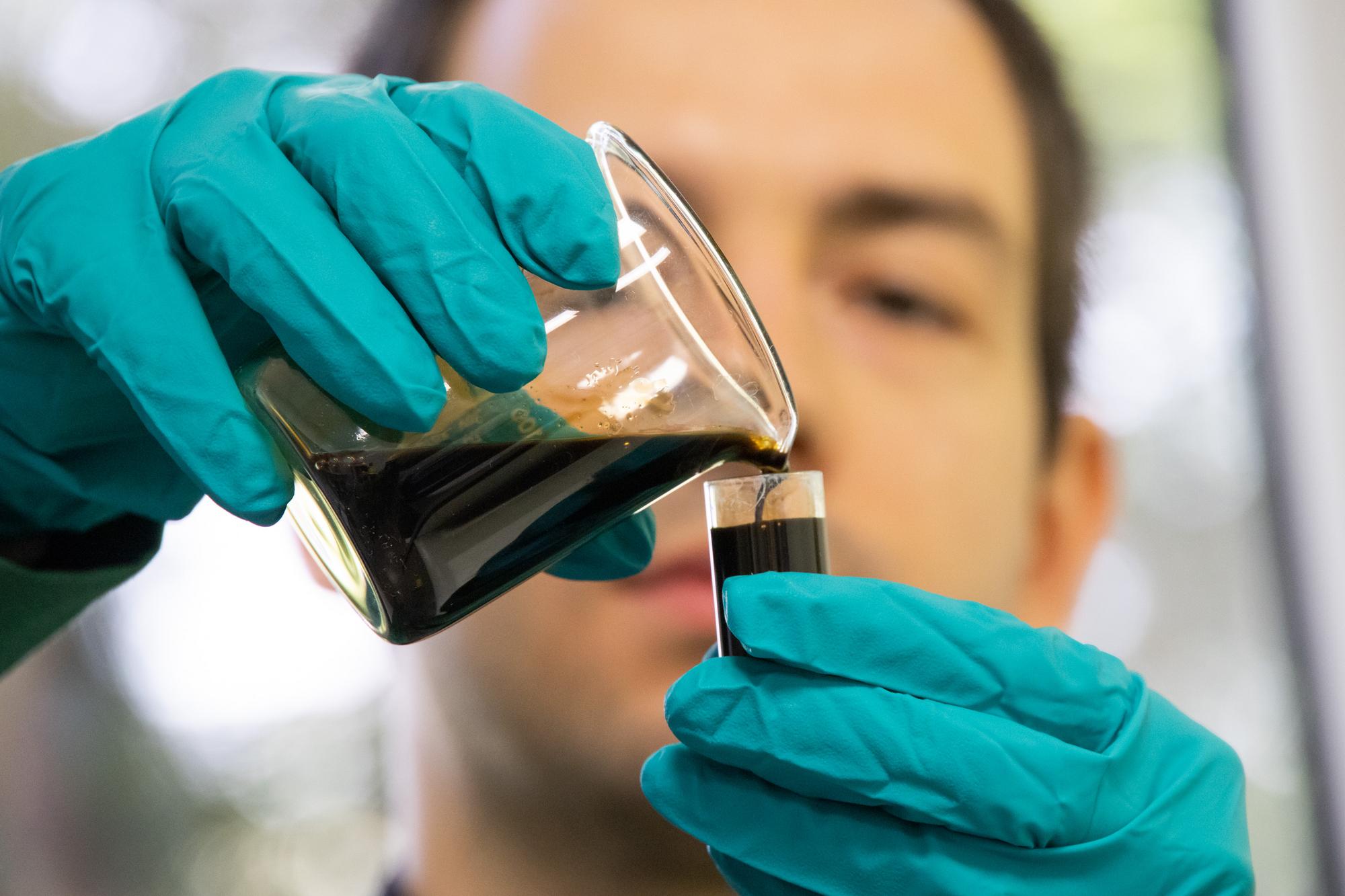 俄经济部将2025年布伦特油价预测下调近17%-外贸、外综服、外贸政策咨询、国际合作-今日要闻-重庆外贸服务、外贸政策、国际合作